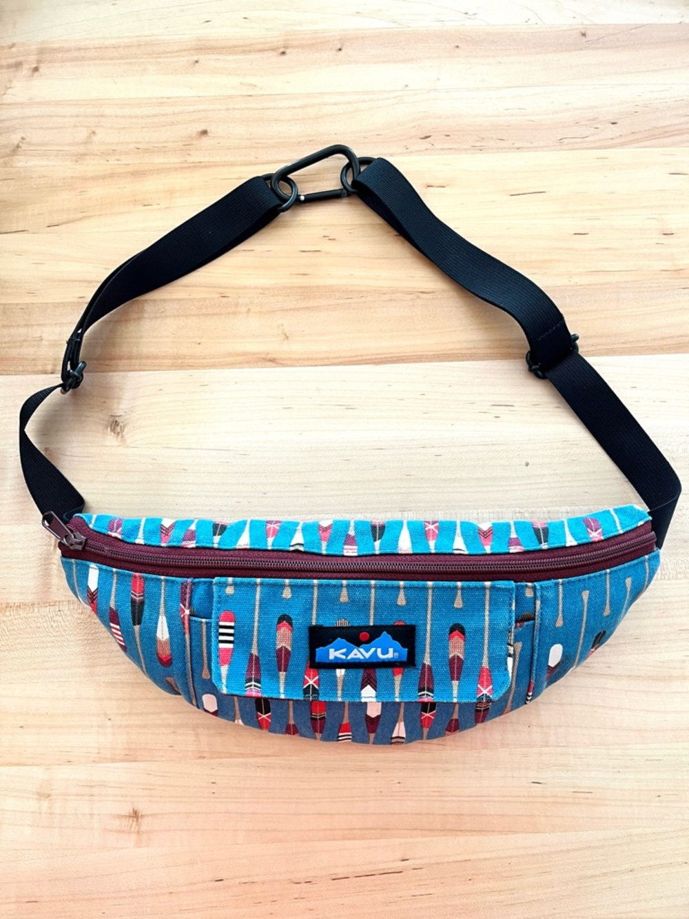 Kavu Spectator Multicolor Paddle Print Belt Bag